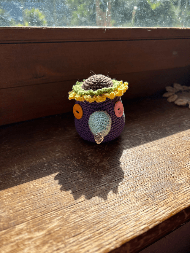 Le corbeau et les chapeaux