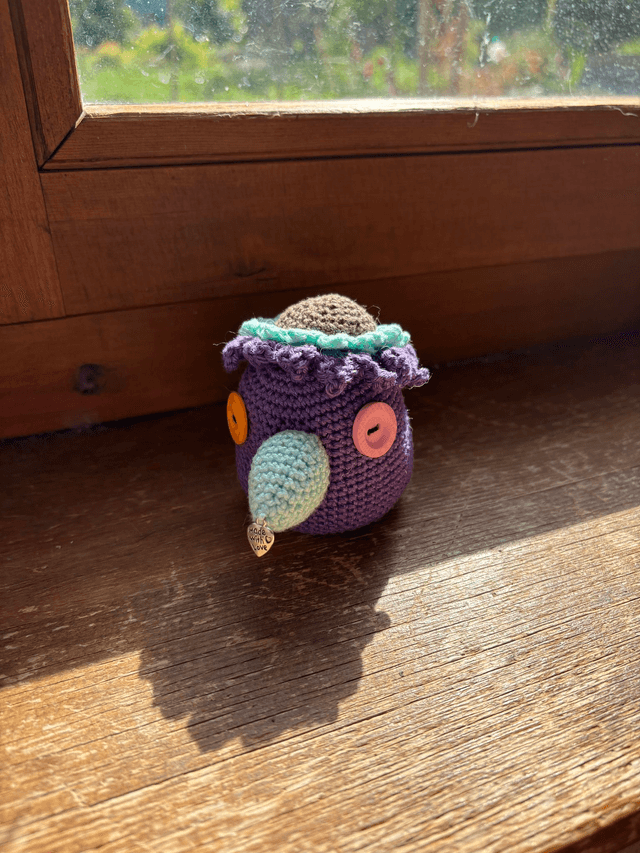 Le corbeau et les chapeaux