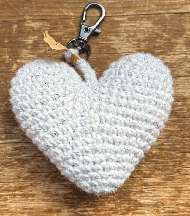 Porte-clefs petit cœur pailleté 