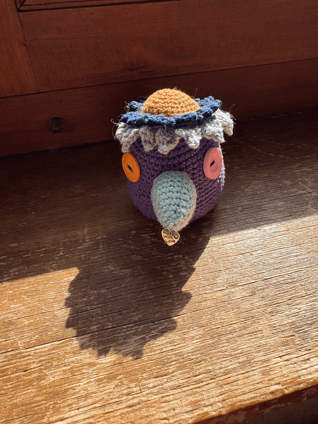 Le corbeau et les chapeaux