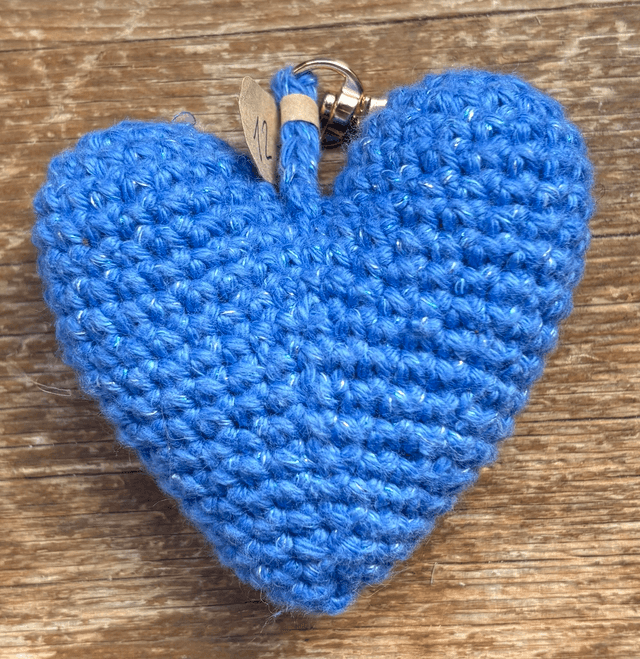 Porte-clefs petit cœur pailleté 